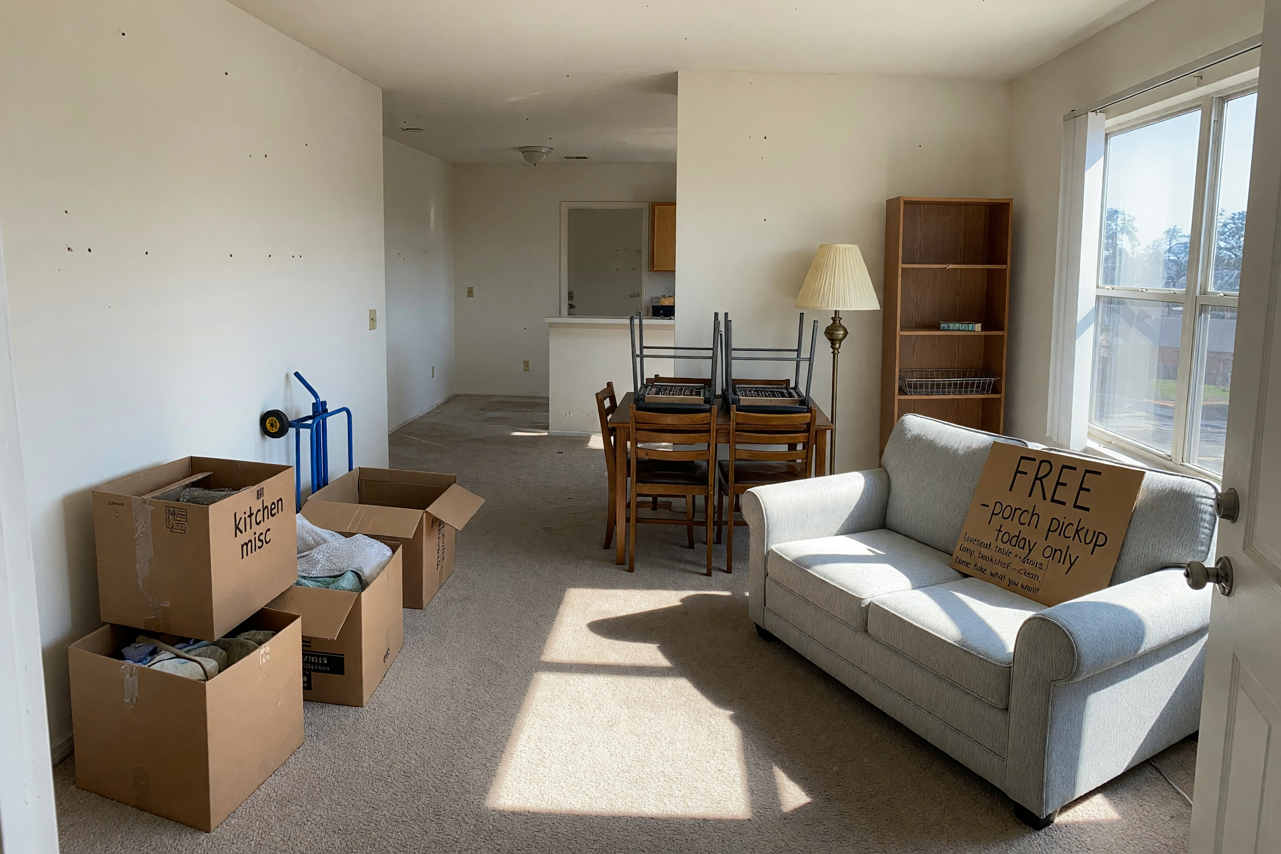 Give Away Furniture Near Me: Pickup-Ready Listing